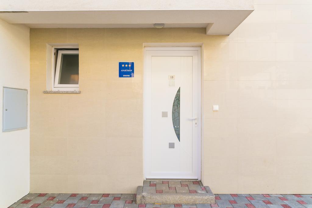 Villa Tina Novalja Luaran gambar